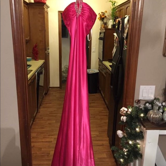 Gigi prom dress - Picture 3 of 3